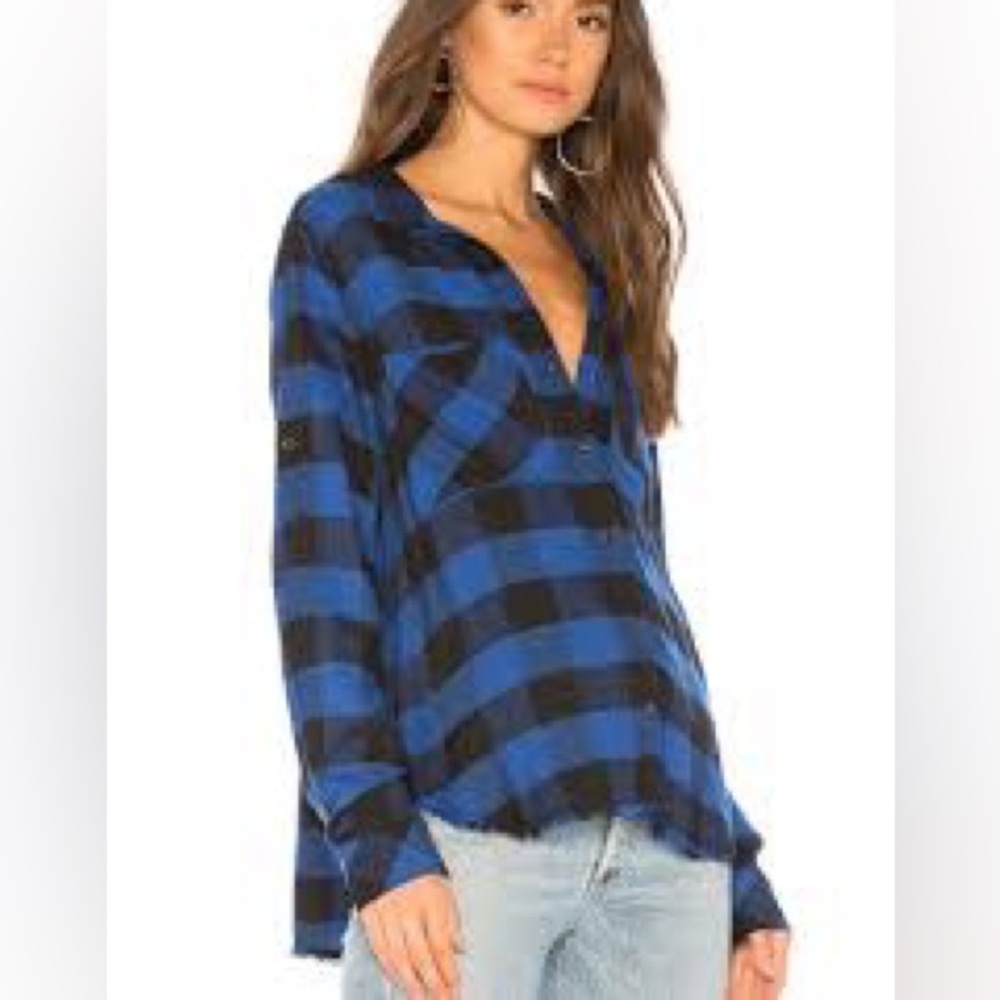 CLOTH & STONE TWO POCKET FRAY HEM BUTTON DOWN LONG SLEEVE SHIRT